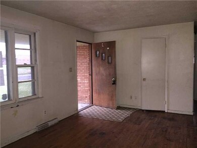 2717 S Madison Ave, Anderson, IN 46016 - photo 4