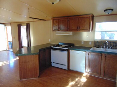 861 S 9th Ave, Show Low, AZ 85901 - photo 4