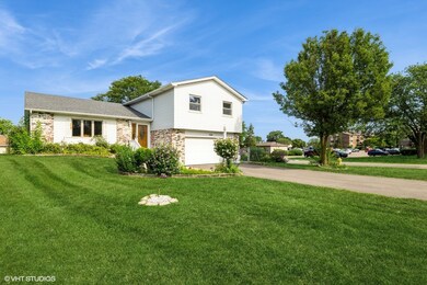 536 Eagle View Dr, Carol Stream, IL 60188 - photo 3