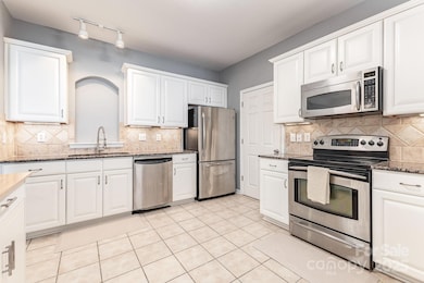 14857 Santa Lucia Dr unit 3309, Charlotte, NC 28277 - photo 3