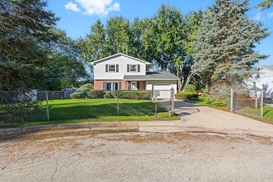 104 Hedge Ct, La Porte, IN 46350 - photo 2