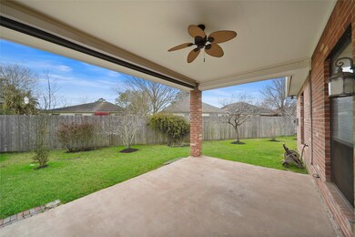 3114 Ashton Park Dr, Pearland, TX 77584 - photo 2