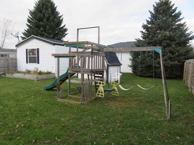 721 Maple View Dr, Waupun, WI 53963 - photo 4