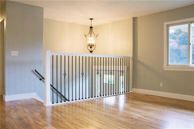 Gorgeous metal rod railing