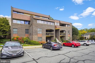 425 Christopher Ave unit 21, Gaithersburg, MD 20879 - photo 2