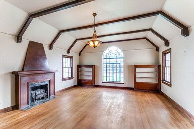 6434 Glenrose Ct, Dallas, TX 75214 - photo 2