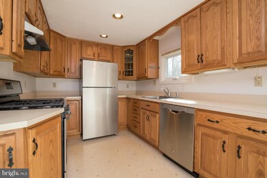 14108 Cuba Rd, Cockeysville, MD 21030 - photo 3
