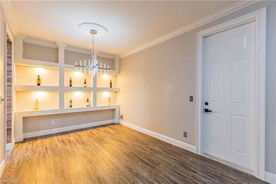 1330 Mariposa Cir unit 103, Naples, FL 34105 - photo 5