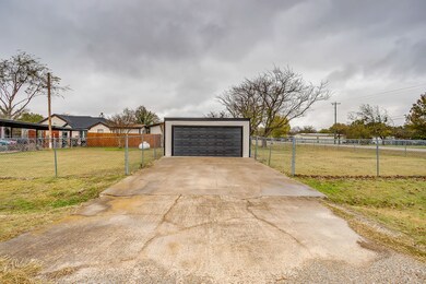 1328 Pete Dr, Aledo, TX 76008 - photo 4