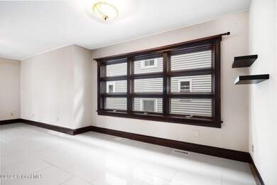 23 Cleveland St, Albany, NY 12206 - photo 6