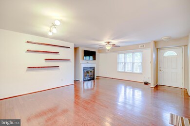 4175 Pleasant Meadow Ct unit 99F, Chantilly, VA 20151 - photo 7