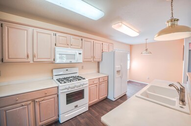 924 S Shasta Ave (10 of 40)
