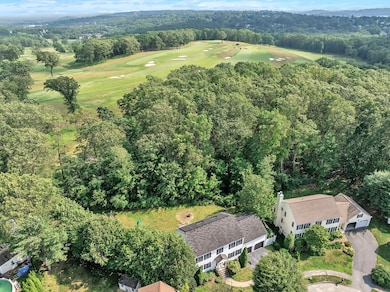 8 Adelaide Cir, Worcester, MA 01606 - photo 3