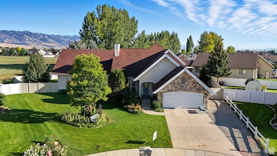 572 Aspen Cir, Preston, ID 83263 - photo 2