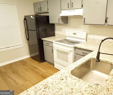 5847 Trent Walk Dr, Lithonia, GA 30038 - photo 2