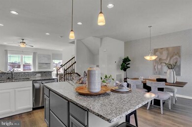 3385 Landmark Ct, Chambersburg, PA 17201 - photo 2