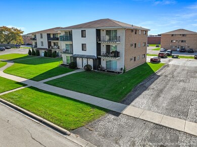 7321 W 85th Place unit 3B, Bridgeview, IL 60455 - photo 2