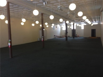 914 7th Ave, Beaver Falls, PA 15010 - photo 3