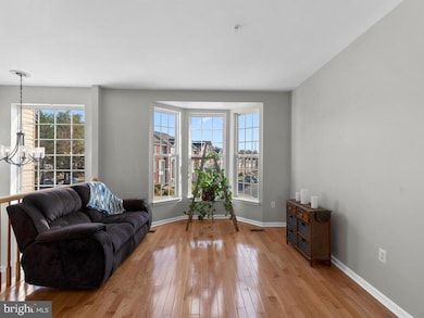 7122 Ladd Cir, Frederick, MD 21703 - photo 6