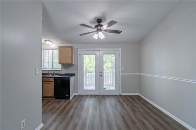 2092 Countydown Ln, Stone Mountain, GA 30088 - photo 7