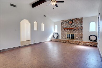 6221 Shirley Dr, North Richland Hills, TX 76180 - photo 6