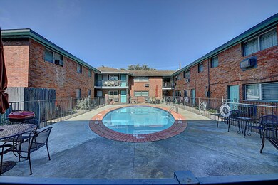 1526 California St unit 2, Houston, TX 77006 - photo 7