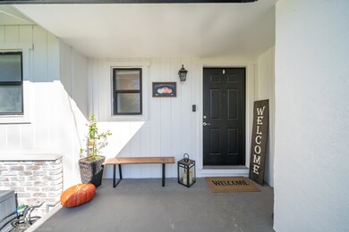 2716 S Bonnyview Rd-9