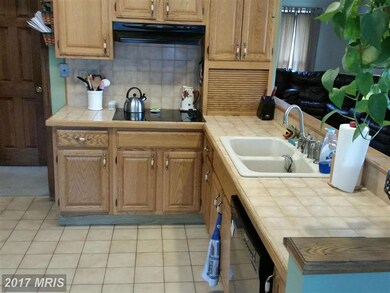 84 Iden Ln, Martinsburg, WV 25404 - photo 6