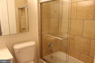 18545 Bay Leaf Way, Germantown, MD 20874 - photo 6