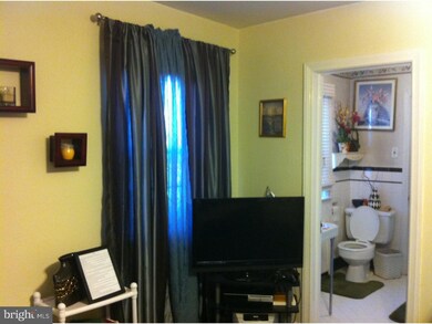 110 E Marshall Rd, Lansdowne, PA 19050 - photo 7