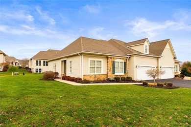 1170 Chaucer Ct, Victor, NY 14564 - photo 2