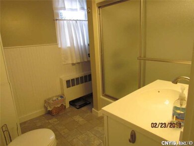 427 North St, Chittenango, NY 13037 - photo 6