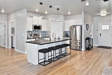 1757 Wayfarer St, Pocatello, ID 83201 - photo 3