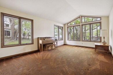 18150 Berry Ln, Wayzata, MN 55391 - photo 4