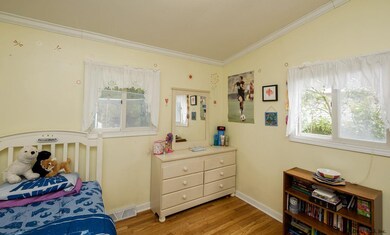 51 Sherwood Dr, Colonie, NY 12210 - photo 4