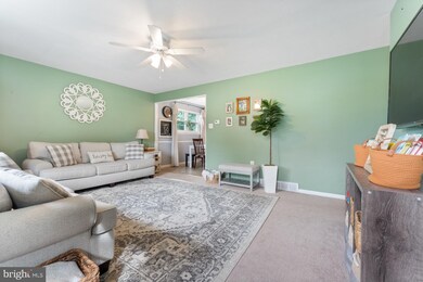 27 Roberta Ln, Royersford, PA 19468 - photo 3