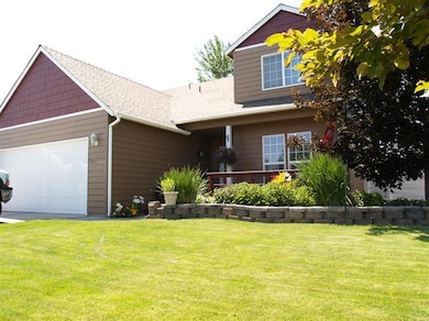 2119 SW 35th St, Redmond, OR 97756 - photo 3