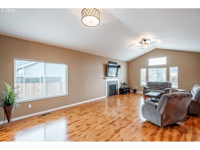 2584 NE Tuscan Ln, Albany, OR 97321 - photo 6