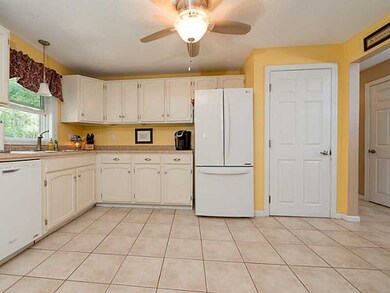 765 E Wallum Lake Rd, Pascoag, RI 02859 - photo 4