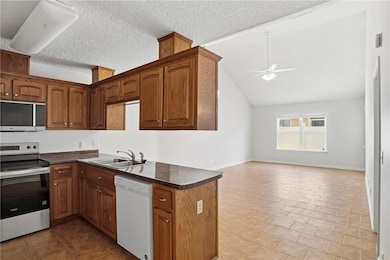 314 Promise Ln, Brunswick, GA 31525 - photo 4