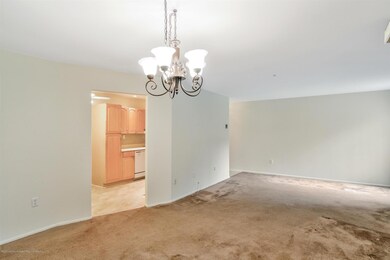 07-Living & Dining Room
