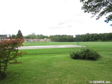 Yard/Garden Backyard backs to school