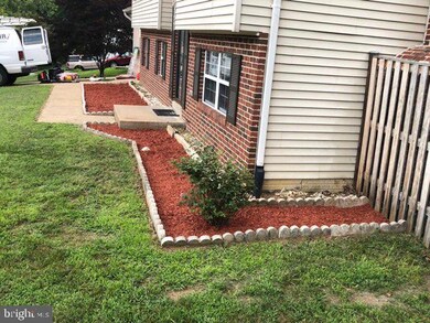 18209 Macrae Ct, Dumfries, VA 22026 - photo 2