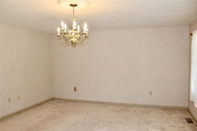 370 Round Hill Dr, Stuarts Draft, VA 24477 - photo 5