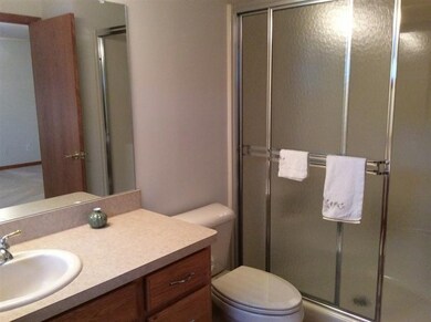 2420 Chestnut Crescent unit 242, Saline, MI 48176 - photo 6