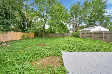 643 Demorest Rd, Columbus, OH 43204 - photo 7