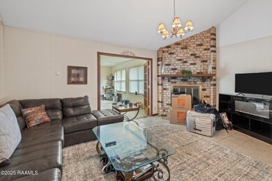 4512 E Meadow Ln, Lake Charles, LA 70605 - photo 3