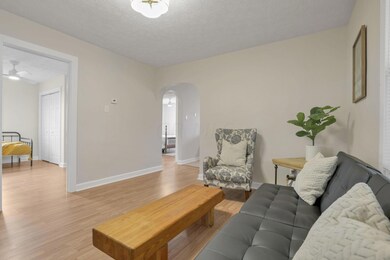 1227 Graylock St, Lancaster, OH 43130 - photo 6