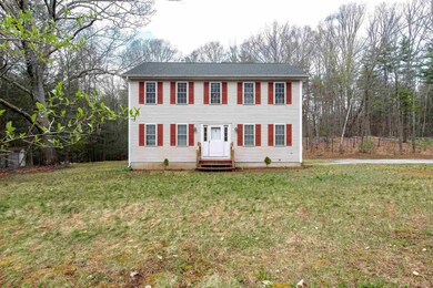 12 Fox Ridge Rd, Epping, NH 03042 - photo 2