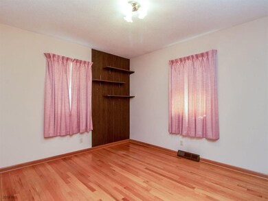 2707 E Tiffin Ave, Des Moines, IA 50317 - photo 6